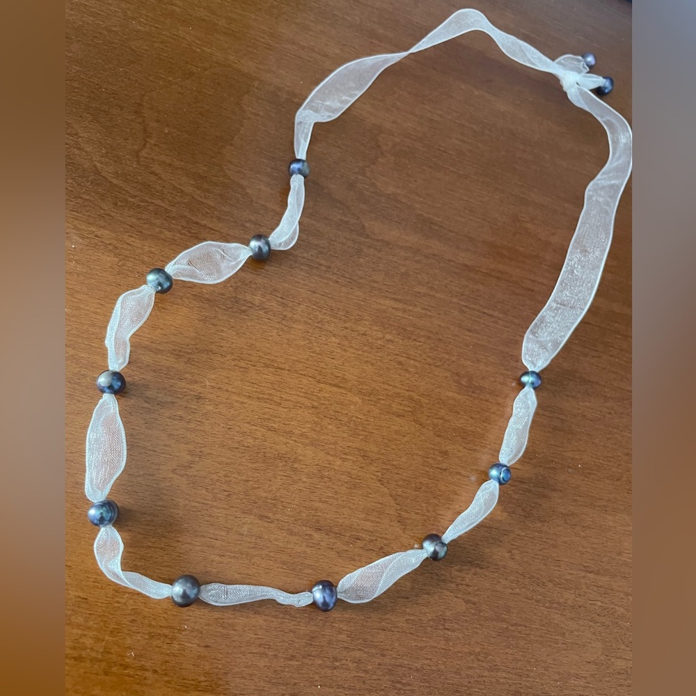 Adjustable ribbon pearl choker or necklace
